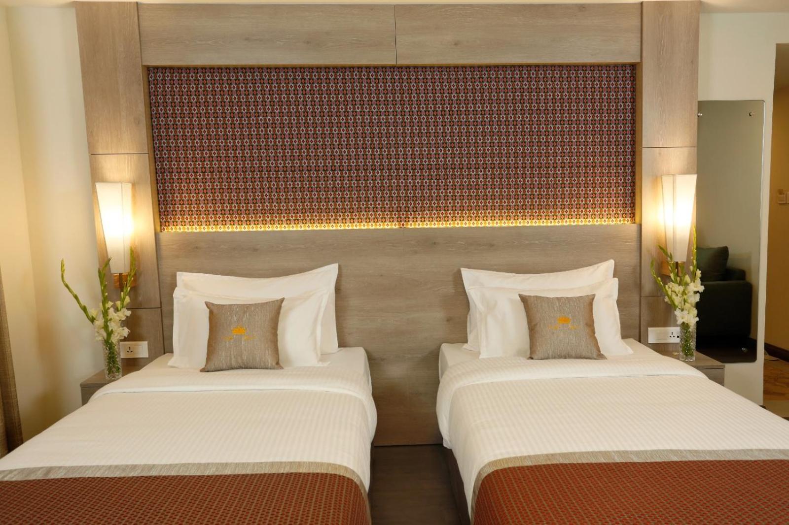 Hotel Crowne Imperial Kathmandu Buitenkant foto
