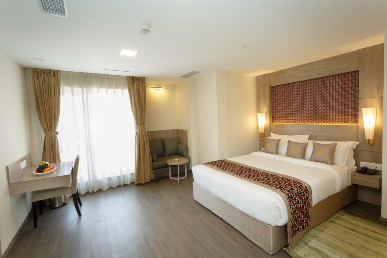 Hotel Crowne Imperial Kathmandu Buitenkant foto