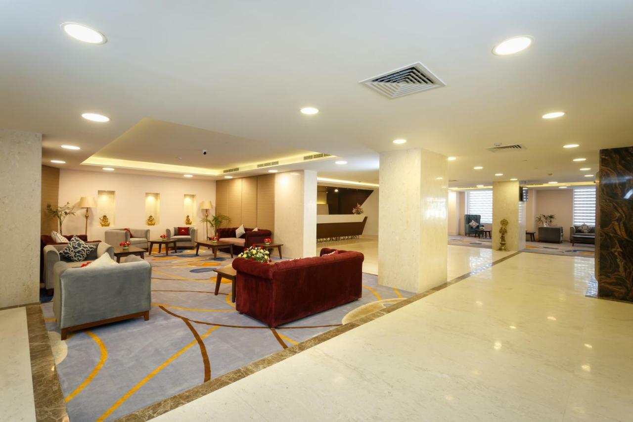 Hotel Crowne Imperial Kathmandu Buitenkant foto