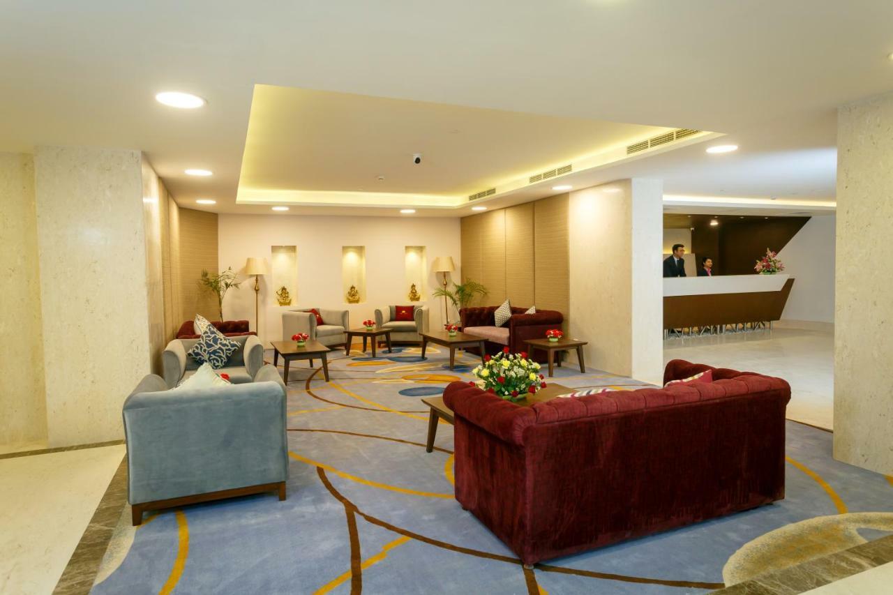 Hotel Crowne Imperial Kathmandu Buitenkant foto