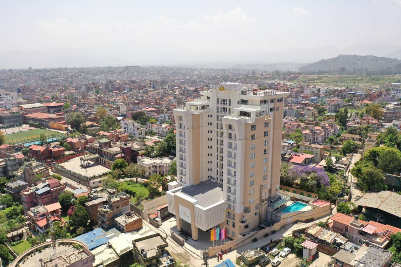 Hotel Crowne Imperial Kathmandu Buitenkant foto