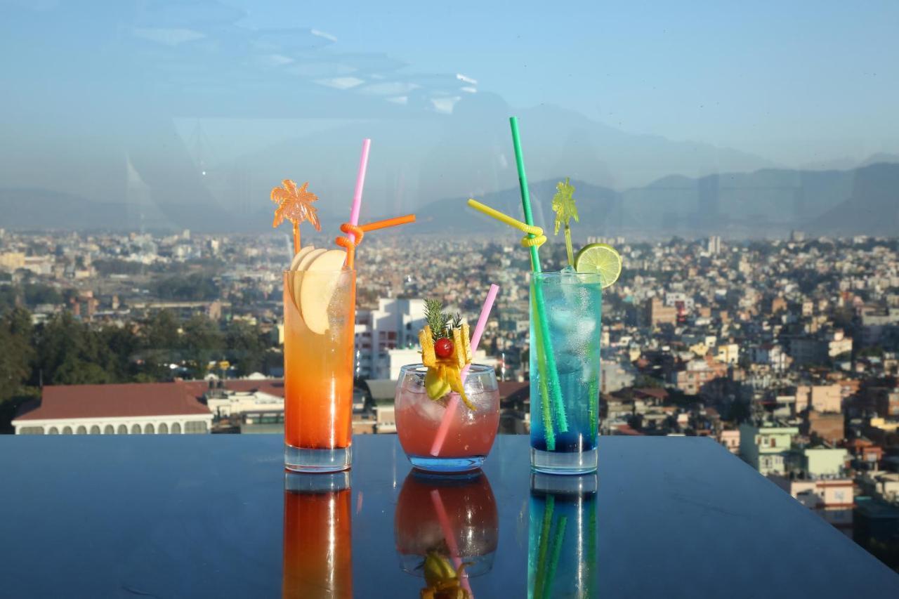 Hotel Crowne Imperial Kathmandu Buitenkant foto